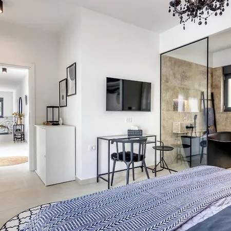 Design M * Πούλα