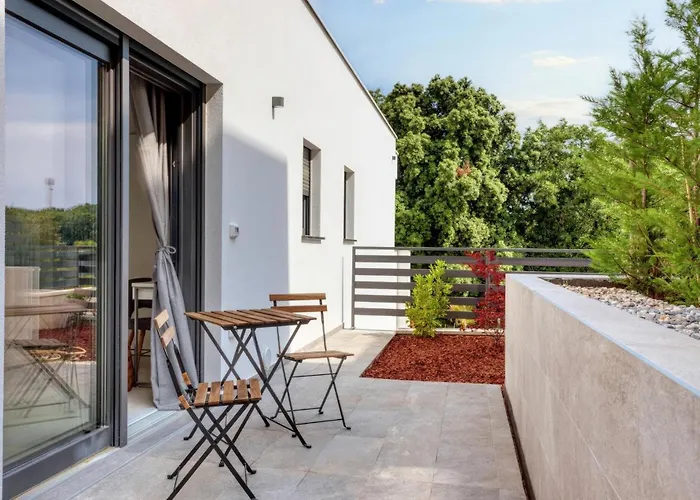 Design M بيت للعطل بولا